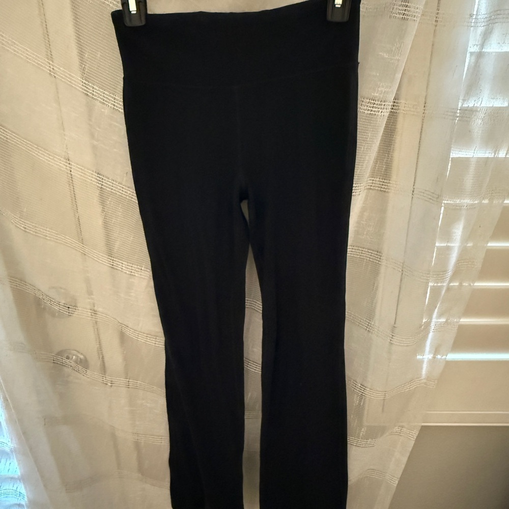 Athleta Black Leggings Sleek and Comfortable